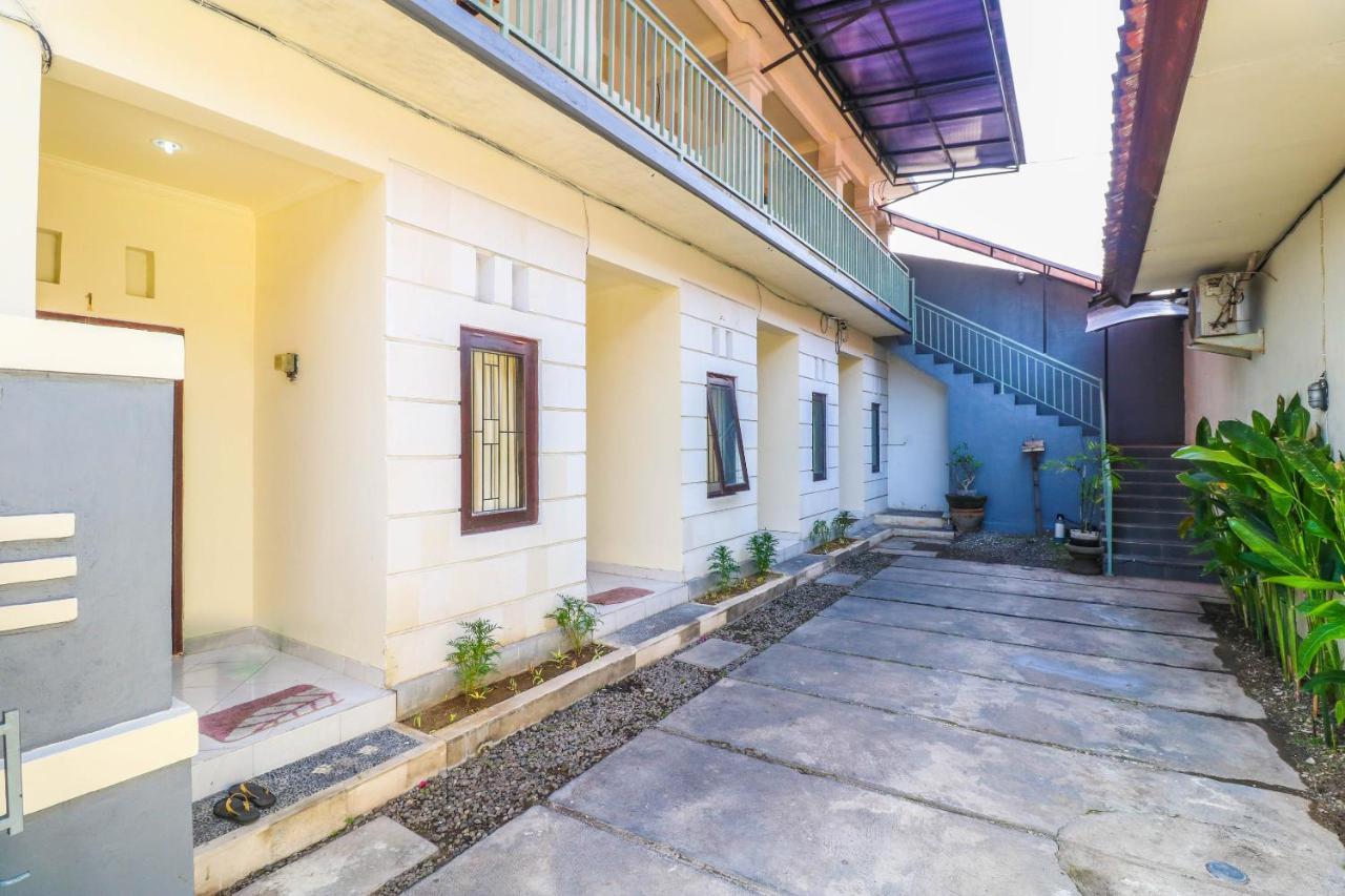 Oyo 2178 Merthan House เซมินยัค ภายนอก รูปภาพ