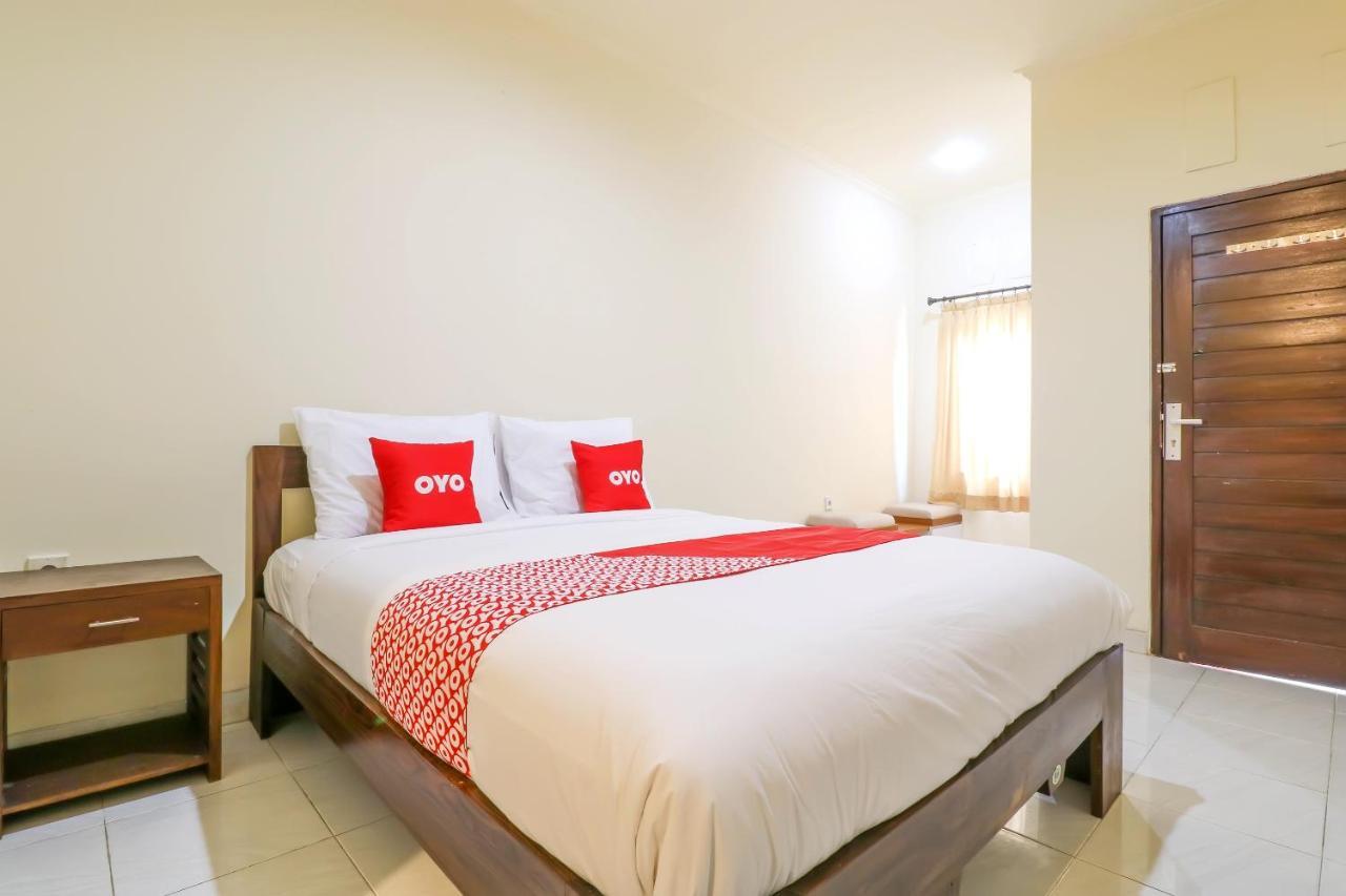 Oyo 2178 Merthan House เซมินยัค ภายนอก รูปภาพ