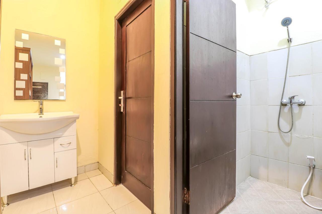 Oyo 2178 Merthan House เซมินยัค ภายนอก รูปภาพ