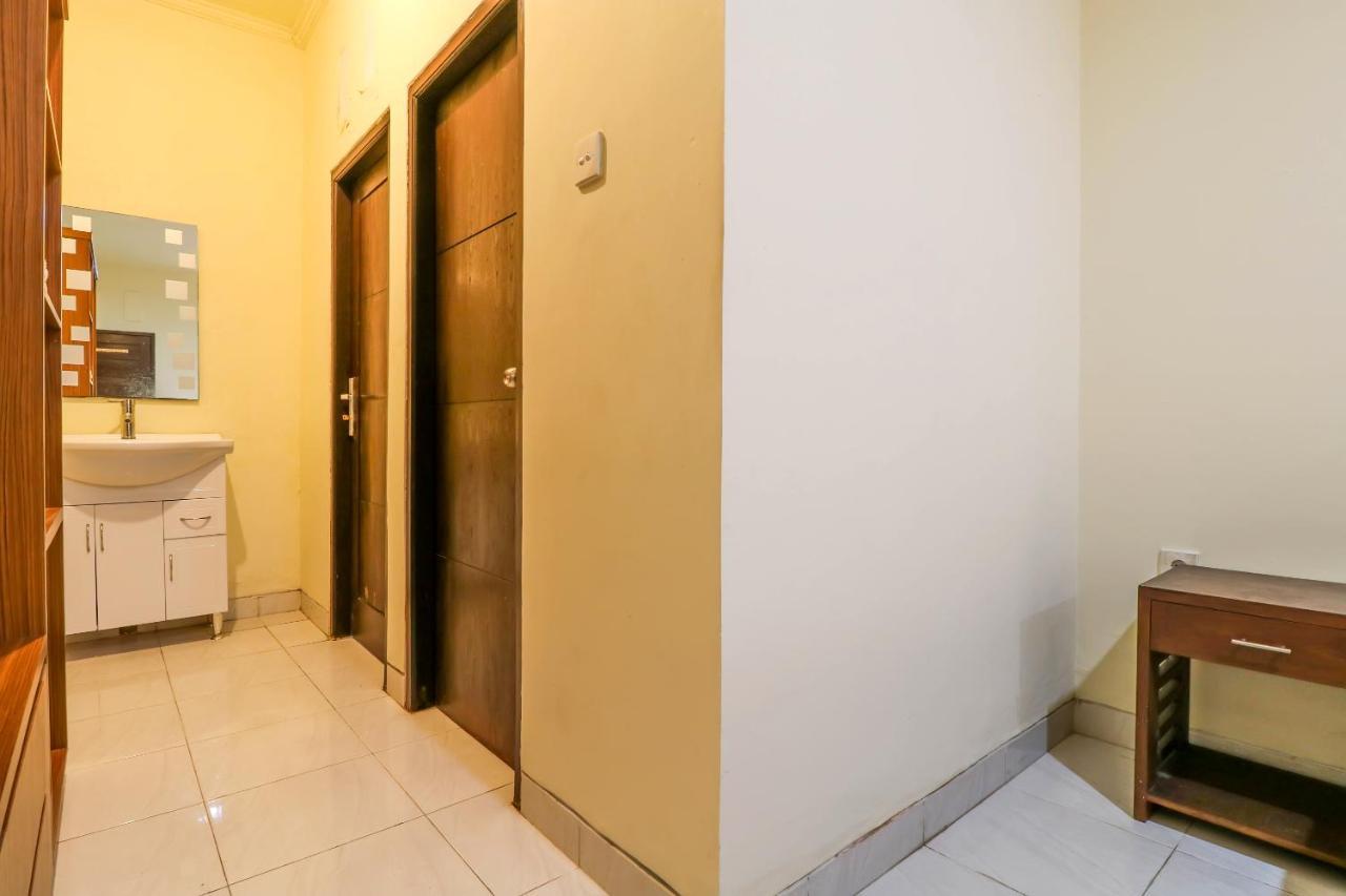 Oyo 2178 Merthan House เซมินยัค ภายนอก รูปภาพ
